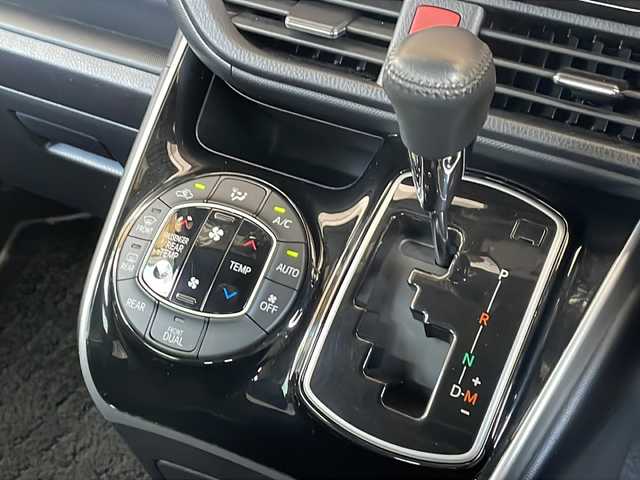 トヨタ ヴォクシー ZS 煌 長野県 2018(平30)年 3.7万km ボルドーマイカメタリック ４WD/トヨタセーフティセンス/純正メモリナビ フルセグTV/バックカメラ/ビルトインETC/両側パワースライドドア/LEDヘッドライト/クルーズコントロール/純正16インチアルミ/スマートキー/保証書