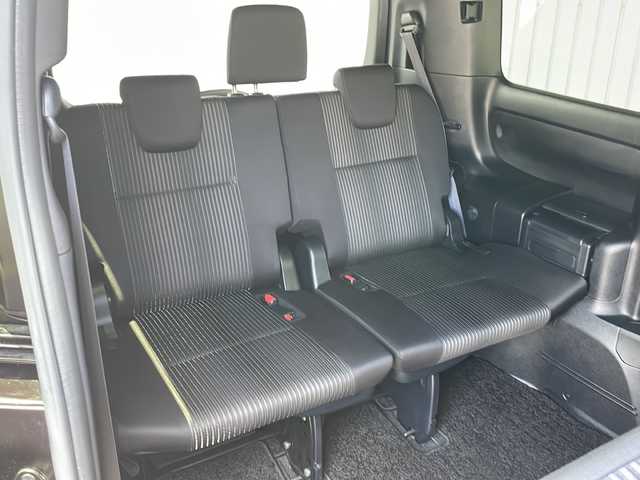 トヨタ ヴォクシー ZS 煌 長野県 2018(平30)年 3.7万km ボルドーマイカメタリック ４WD/トヨタセーフティセンス/純正メモリナビ フルセグTV/バックカメラ/ビルトインETC/両側パワースライドドア/LEDヘッドライト/クルーズコントロール/純正16インチアルミ/スマートキー/保証書