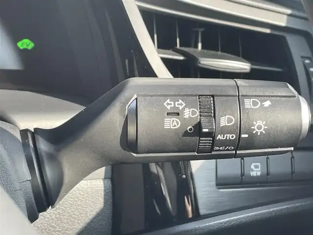 レクサス ＥＳ 300h Fスポーツ 愛知県 2021(令3)年 6.6万km ホワイトノーヴァガラスフレーク 後期型ES”F SPORT”/コネクッティッドナビ/全方位カメラ/フルセグTV/CD/DVD再生/ETC2.0/Bluetooth/USB/AUX接続/パドルシフト/レーダークルーズコントロール/パワーシート（D/N）/本革シート/シートヒーター（D/N）/シートベンチレーション（D/N）/サンルーフ/純正フロアマット/ハンズフリー電動トランクリッド/純正19インチアルミホイール/LEDヘッドライト/オートマチックハイビーム/コーナーセンサー/横滑り防止装置/衝突軽減ブレーキ/レーンキープアシスト/ブラインドスポットモニター/電動パーキングブレーキ/ブレーキホールド/ドライブレコーダー（前後）/充電用USBポート（前席2個、後席2個）/ステアリングヒーター/リヤウィンドウ電動サンシェード/デジタルインナーミラー