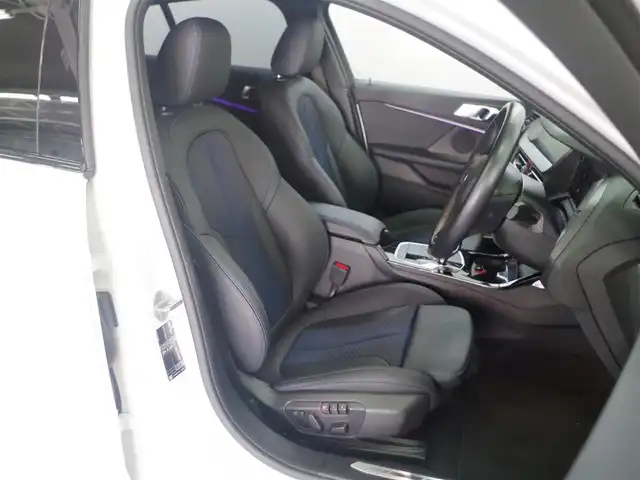 ＢＭＷ ＢＭＷ １１８ｄ Mスポーツ 兵庫県 2020(令2)年 3.6万km アルピンホワイトⅢ 純正ナビ/バックカメラ/アップルカープレイ/ドライブレコーダー/運転席電動シートアクティブクルーズコントロール/レーンキープアシスト/パワーバックドア/コンフォートアクセス/スマートオープナー/アンビエントライト/オートハイビーム/ETC/Bluetooth