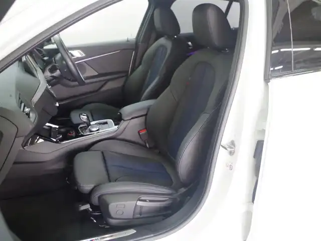 ＢＭＷ ＢＭＷ １１８ｄ Mスポーツ 兵庫県 2020(令2)年 3.6万km アルピンホワイトⅢ 純正ナビ/バックカメラ/アップルカープレイ/ドライブレコーダー/運転席電動シートアクティブクルーズコントロール/レーンキープアシスト/パワーバックドア/コンフォートアクセス/スマートオープナー/アンビエントライト/オートハイビーム/ETC/Bluetooth