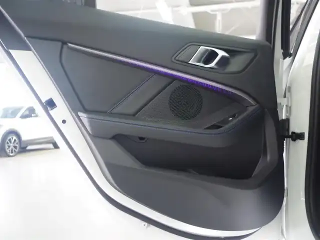 ＢＭＷ ＢＭＷ １１８ｄ Mスポーツ 兵庫県 2020(令2)年 3.6万km アルピンホワイトⅢ 純正ナビ/バックカメラ/アップルカープレイ/ドライブレコーダー/運転席電動シートアクティブクルーズコントロール/レーンキープアシスト/パワーバックドア/コンフォートアクセス/スマートオープナー/アンビエントライト/オートハイビーム/ETC/Bluetooth