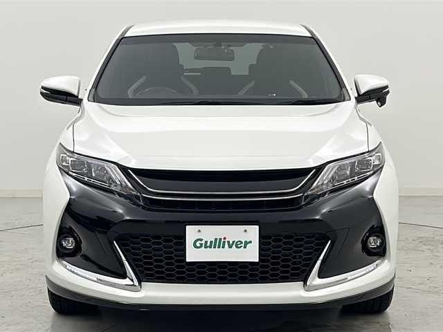 トヨタ ハリアー エレガンス G’s 宮城県 2016(平28)年 3.2万km ホワイトパールクリスタルシャイン 禁煙車/デジタルインナーミラー/純正９インチナビ/・ＣＤ.ＤＶＤ.Ｂｌｕｅｔｏｏｔｈ.SD/・フルセグTV/バックカメラ/ビルトインＥＴＣ/ドライブレコーダー（FR）/アルカンターラシート/・Ｄ席パワーシート/プッシュスタート/スマートキー×２/純正エンジンスターター/横滑り防止/革巻きステアリング/ステアリングスイッチ/純正フロアマット/純正19インチアルミホイール/LEDヘッドライト/フォグランプ