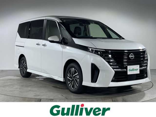 日産 セレナ e－パワー ハイウェイスター V 福岡県 2025(令7)年 0.1千km プリズムホワイト 登録済未使用車/純正ナビ　（BT/AMFM/フルセグ/AppleCarPlay）/全方位カメラ　/プロパイロット/ＢＳＭ　/デジタルインナーミラー　/前後コーナーセンサー　/ＥＴＣ　/両側パワースライド　/置き型充電　/ＨＤＭＩ　/横滑り防止装置　/レーンキープアシスト/衝突被害軽減システム