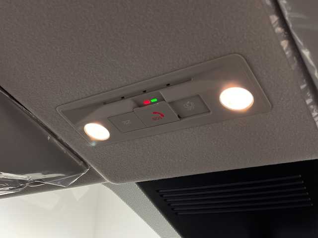 日産 セレナ e－パワー ハイウェイスター V 福岡県 2025(令7)年 0.1千km プリズムホワイト 登録済未使用車/純正ナビ　（BT/AMFM/フルセグ/AppleCarPlay）/全方位カメラ　/プロパイロット/ＢＳＭ　/デジタルインナーミラー　/前後コーナーセンサー　/ＥＴＣ　/両側パワースライド　/置き型充電　/ＨＤＭＩ　/横滑り防止装置　/レーンキープアシスト/衝突被害軽減システム