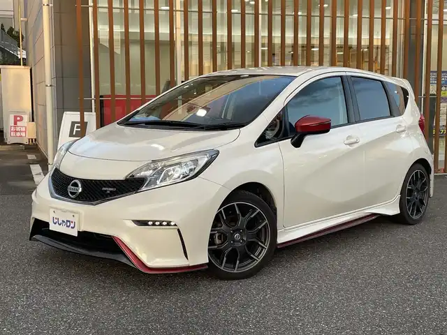 日産 ノート ニスモS 千葉県 2015(平27)年 10.6万km ブリリアントホワイトパール (株)IDOMが運営する【じしゃロン八千代店】の自社ローン対象車両になります。こちらは現金またはオートローンご利用時の価格です。自社ローンご希望の方は別途その旨お申付け下さい/ETC/エンジンスタートボタン/MT車/スマートキー