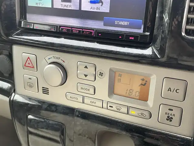 スズキ エブリィ ワゴン PZターボ スペシャル 埼玉県 2012(平24)年 7.3万km パールホワイト (株)IDOMが運営する【じしゃロン川越店】の自社ローン専用車両になります。こちらは現金またはオートローンご利用時の価格です。自社ローンご希望の方は別途その旨お申付け下さい/ＫＥＮＷＯＯＤナビ/ＴＶ/Ｂカメラ/両側パワースライドドア/オートサイドステップ/ローダウン/社外１５インチアルミホイール/革調シートカバー/電動格納ミラー/ＥＴＣ/リモコンキー/ドライブレコーダー