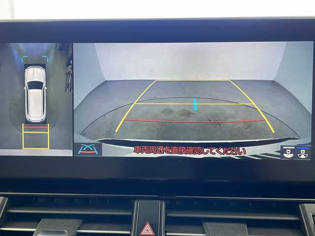 トヨタ ランドクルーザー ZX 岐阜県 2023(令5)年 1.9万km プレシャスホワイトパール 寒冷地仕様/ベージュ内装/JBLプレミアムサウンドシステム/12.3インチディスプレイオーディオ/AM FM/Bluetooth /Miracast/AUX/CD DVD/HDMI/フルセグテレビ/リヤエンターテイメントシステム/クールボックス/タイヤ空気圧警報システム/リヤ電動デフロック/トノカバー/純正ビルトインETC2.0/ルーフレールブラック/ITSコネクト/革巻き&木目調ステアリング/ステアリングリモコン/パワーシート(D/N席)/シートヒーター(全席)/シートベンチレーション(全席)/シートメモリー(D席)/ハンドルヒーター/ワイパーデアイサー/電動サンルーフ/パノラミックビューモニター/社外デジタルインナーミラー/LEDヘッドライト/オートライト/オートハイビーム/リアフォグランプ/パワーバックドア/レーントレーシングアシスト/ふらつき検知機能/プリクラッシュセーフティ/ブラインドスポットビューモニター/クリアランスソナー/リヤクロストラフィックアラート/リヤカメラディテクション/カラーヘッドアップディスプレイ/ロードサインアシスト/ダイナミックレーダークルーズコントロール/先行車発進告知/指紋認識機能