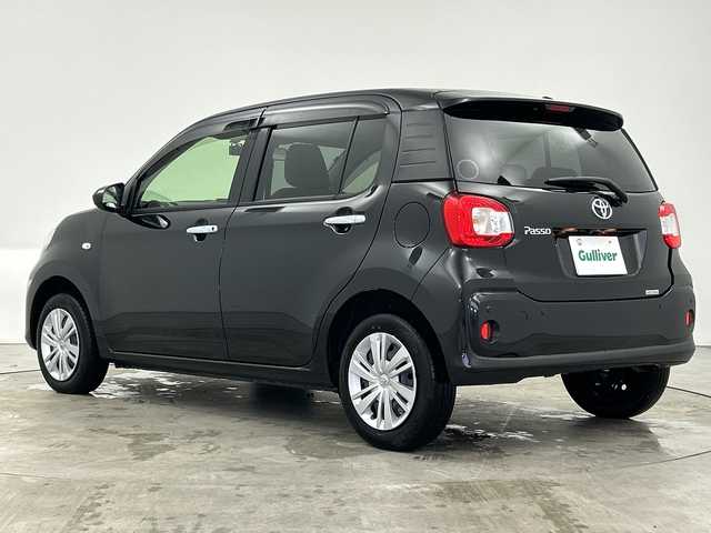 トヨタ パッソ X Lパッケージ 三重県 2023(令5)年 1.7万km ブラックマイカメタリック /禁煙車//社外7インチナビ//フルセグ//バックカメラ//衝突軽減ブレーキ//車線逸脱システム//オートハイビーム//コーナーセンサー//前後ドライブレコーダー//アイドリングストップ//スマートキー