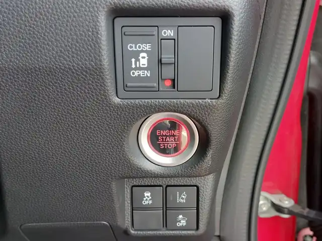 ホンダ Ｎ ＢＯＸ カスタム G L ホンダセンシング 東京都 2019(令1)年 2.4万km ミラノレッド 社外ナビ(DVIC-RZ710)/【DISC/MSV/SD/FM/AM/TV/BT/ipod/USB// HDMI/AUX】/バックカメラ/ビルトインETC/ドライブレコーダー/アダプティブクルーズコントロール/片側電動スライドドア/衝突軽減ブレーキ/LKAS/横滑り防止装置/後席サンシェード/USBポート/LEDヘッドライト/フォグランプ/純正14インチAW/プッシュスタート/スマートキー