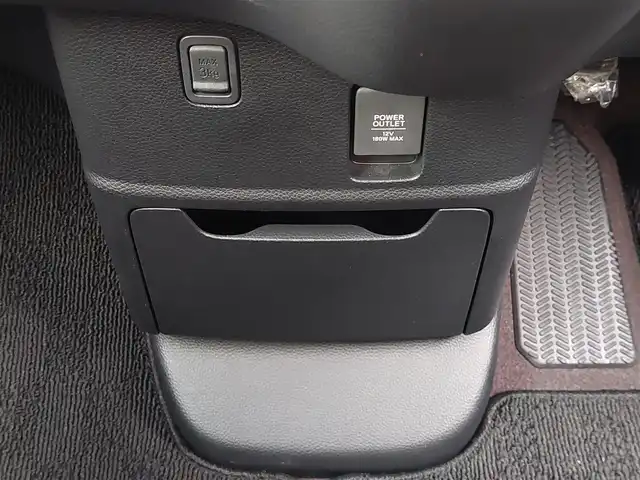 ホンダ Ｎ ＢＯＸ カスタム G L ホンダセンシング 東京都 2019(令1)年 2.4万km ミラノレッド 社外ナビ(DVIC-RZ710)/【DISC/MSV/SD/FM/AM/TV/BT/ipod/USB// HDMI/AUX】/バックカメラ/ビルトインETC/ドライブレコーダー/アダプティブクルーズコントロール/片側電動スライドドア/衝突軽減ブレーキ/LKAS/横滑り防止装置/後席サンシェード/USBポート/LEDヘッドライト/フォグランプ/純正14インチAW/プッシュスタート/スマートキー