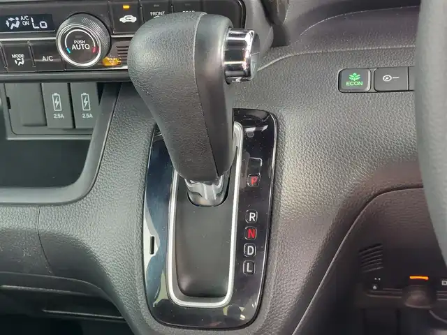 ホンダ Ｎ ＢＯＸ カスタム G L ホンダセンシング 東京都 2019(令1)年 2.4万km ミラノレッド 社外ナビ(DVIC-RZ710)/【DISC/MSV/SD/FM/AM/TV/BT/ipod/USB// HDMI/AUX】/バックカメラ/ビルトインETC/ドライブレコーダー/アダプティブクルーズコントロール/片側電動スライドドア/衝突軽減ブレーキ/LKAS/横滑り防止装置/後席サンシェード/USBポート/LEDヘッドライト/フォグランプ/純正14インチAW/プッシュスタート/スマートキー