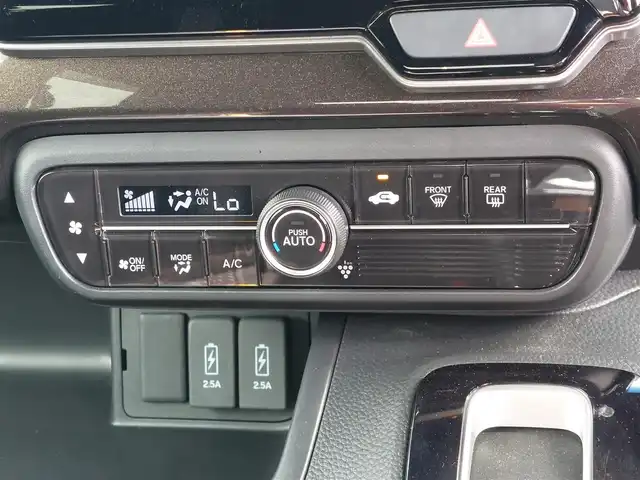 ホンダ Ｎ ＢＯＸ カスタム G L ホンダセンシング 東京都 2019(令1)年 2.4万km ミラノレッド 社外ナビ(DVIC-RZ710)/【DISC/MSV/SD/FM/AM/TV/BT/ipod/USB// HDMI/AUX】/バックカメラ/ビルトインETC/ドライブレコーダー/アダプティブクルーズコントロール/片側電動スライドドア/衝突軽減ブレーキ/LKAS/横滑り防止装置/後席サンシェード/USBポート/LEDヘッドライト/フォグランプ/純正14インチAW/プッシュスタート/スマートキー