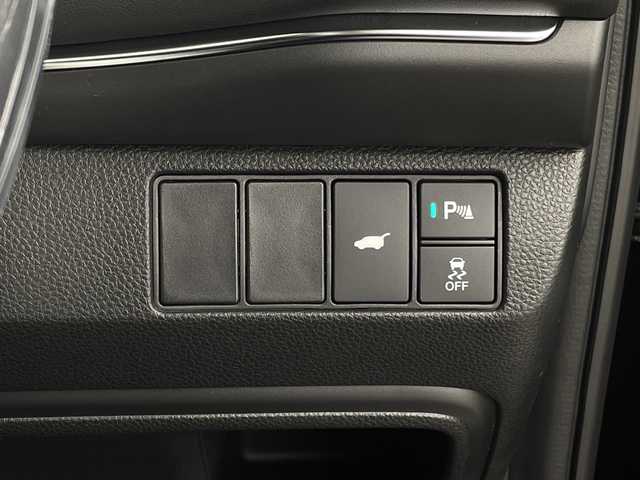 ホンダ ヴェゼル ハイブリッド e:HEV Z 新潟県 2025(令7)年 0.1千km クリスタルブラックパール ホンダセンシング/ワイヤレス充電器/シーケンシャルウィンカー/純正ナビ/　フルセグTV/Bluetooth/AppleCarPlay/AndroidAuto/バックカメラ/パワーバックドア/フットオープナー/レーダークルーズコントロール/LEDオートライト/ハーフレザーシート/シートヒーター/純正18インチアルミホイール/パドルシフト/ブラインドスポットモニター/ステアリングリモコン/ステアリングヒーター/ビルトインETC2.0