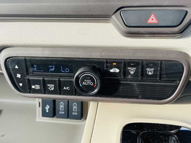 ホンダ Ｎ ＢＯＸ G L ホンダセンシング 熊本県 2018(平30)年 3.9万km ブリティッシュグリーンP 純正ナビ/・AM/FM/CD/SD/USB/iPod/BT/バックカメラ/ホンダセンシング/・オートハイビーム/・アダプティブクルーズコントロール/・路外逸脱抑制機能/・レーンキープアシスト/・標識認識機能/・先行車発進お知らせ機能/後方コーナーセンサー/ステアリングリモコン/オートライト/・LEDライト/電動格納ミラー/・ウィンカーミラー/ビルトインETC/ドアバイザー/純正フロアマット/スマートキー/・スペアキー