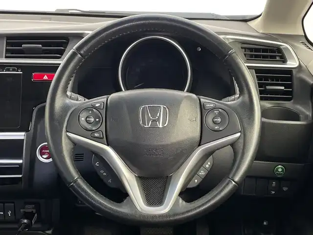 ホンダ フィット ハイブリット Lパッケージ 新潟県 2014(平26)年 8.6万km ブリリアントスポーティブルーメタリック2トーン 純正ナビTV/（CD/DVD/Bluetooth/フルセグTV/AM/FM/HDMI)/純正バックカメラ/社外ドライブレコーダー（VREC-DZ300）/純正LEDオートライト/純正フロアマット/クルーズコントロール/オートエアコン/ドアバイザー/ビルトインETC/スマートキー/プッシュエンジンスタート/スペアキー/純正フロアマット/LEDフォグランプ