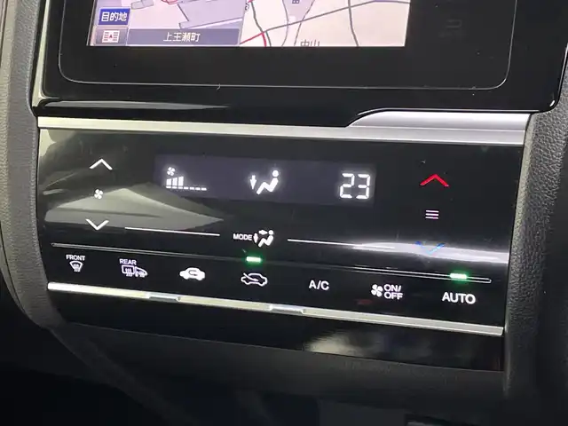 ホンダ フィット ハイブリット Lパッケージ 新潟県 2014(平26)年 8.6万km ブリリアントスポーティブルーメタリック2トーン 純正ナビTV/（CD/DVD/Bluetooth/フルセグTV/AM/FM/HDMI)/純正バックカメラ/社外ドライブレコーダー（VREC-DZ300）/純正LEDオートライト/純正フロアマット/クルーズコントロール/オートエアコン/ドアバイザー/ビルトインETC/スマートキー/プッシュエンジンスタート/スペアキー/純正フロアマット/LEDフォグランプ