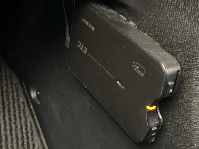 ホンダ ステップワゴン スパーダ S 岩手県 2013(平25)年 12.1万km プレミアムコスミックバイオレットパール ４WD/横滑り防止装置/アイドリングストップ/パドルシフト/ヒルスタートアシスト機能/カロッツェリアサブウーファー/純正ナビ/フルセグTV/バックカメラ/ETC/本革巻きステアリグ/ヒーテッドドアミラー/オートライト/ディスチャージヘッドランプ/フォグランプ/純正フロアマット/純正アルミホイール積み込みあり