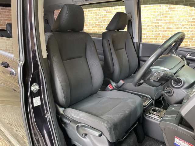 ホンダ ステップワゴン スパーダ S 岩手県 2013(平25)年 12.1万km プレミアムコスミックバイオレットパール ４WD/横滑り防止装置/アイドリングストップ/パドルシフト/ヒルスタートアシスト機能/カロッツェリアサブウーファー/純正ナビ/フルセグTV/バックカメラ/ETC/本革巻きステアリグ/ヒーテッドドアミラー/オートライト/ディスチャージヘッドランプ/フォグランプ/純正フロアマット/純正アルミホイール積み込みあり