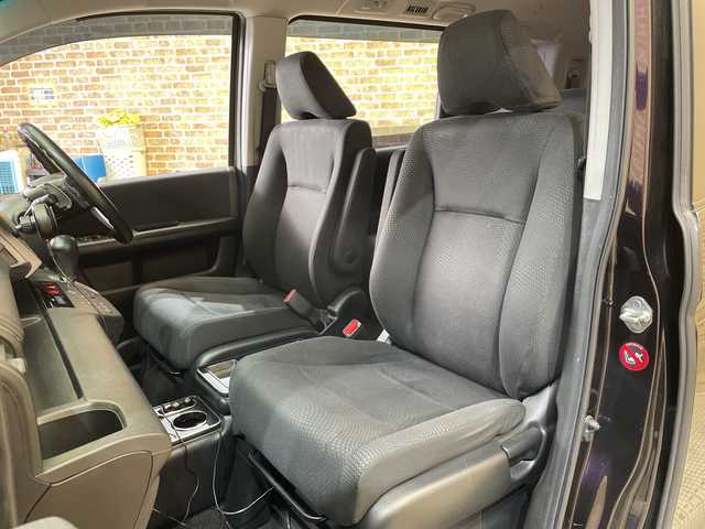 ホンダ ステップワゴン スパーダ S 岩手県 2013(平25)年 12.1万km プレミアムコスミックバイオレットパール ４WD/横滑り防止装置/アイドリングストップ/パドルシフト/ヒルスタートアシスト機能/カロッツェリアサブウーファー/純正ナビ/フルセグTV/バックカメラ/ETC/本革巻きステアリグ/ヒーテッドドアミラー/オートライト/ディスチャージヘッドランプ/フォグランプ/純正フロアマット/純正アルミホイール積み込みあり