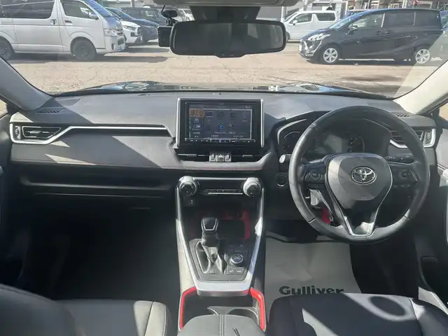 トヨタ ＲＡＶ４ アドベンチャー オフロードPKG 愛知県 2022(令4)年 4.1万km アティチュードブラックマイカ ＡＬＰＩＮＥ９インチナビ　/Bluetooth/ＣａｒＰｌａｙ/フルセグTV/SD/CD・DVD再生/FM/AM)/トヨタセーフティセンス　/　　-プリクラッシュセーフティ/　　-レーントレーニングアシスト/　　-レーダークルーズコントロール/　　-オートマチックハイビーム/　　-ロードサインアシスト/ドライブレコーダー　/ビルトインＥＴＣ　/ＬＥＤヘッドライト　/バックカメラ　/クリアランスソナー/ブラインドスポットモニター/パワーシート　/ルーフレール/純正フロアマット　/フォグランプ/プッシュスタート/　　-スマートキー