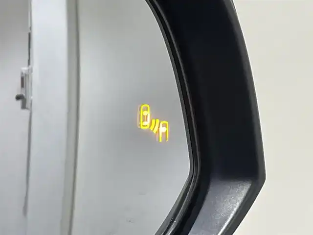 トヨタ ＲＡＶ４ アドベンチャー オフロードPKG 愛知県 2022(令4)年 4.1万km アティチュードブラックマイカ ＡＬＰＩＮＥ９インチナビ　/Bluetooth/ＣａｒＰｌａｙ/フルセグTV/SD/CD・DVD再生/FM/AM)/トヨタセーフティセンス　/　　-プリクラッシュセーフティ/　　-レーントレーニングアシスト/　　-レーダークルーズコントロール/　　-オートマチックハイビーム/　　-ロードサインアシスト/ドライブレコーダー　/ビルトインＥＴＣ　/ＬＥＤヘッドライト　/バックカメラ　/クリアランスソナー/ブラインドスポットモニター/パワーシート　/ルーフレール/純正フロアマット　/フォグランプ/プッシュスタート/　　-スマートキー