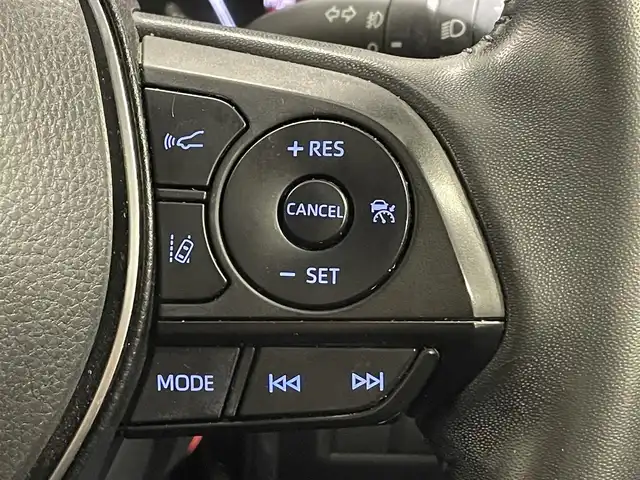 トヨタ ＲＡＶ４ アドベンチャー オフロードPKG 愛知県 2022(令4)年 4.1万km アティチュードブラックマイカ ＡＬＰＩＮＥ９インチナビ　/Bluetooth/ＣａｒＰｌａｙ/フルセグTV/SD/CD・DVD再生/FM/AM)/トヨタセーフティセンス　/　　-プリクラッシュセーフティ/　　-レーントレーニングアシスト/　　-レーダークルーズコントロール/　　-オートマチックハイビーム/　　-ロードサインアシスト/ドライブレコーダー　/ビルトインＥＴＣ　/ＬＥＤヘッドライト　/バックカメラ　/クリアランスソナー/ブラインドスポットモニター/パワーシート　/ルーフレール/純正フロアマット　/フォグランプ/プッシュスタート/　　-スマートキー