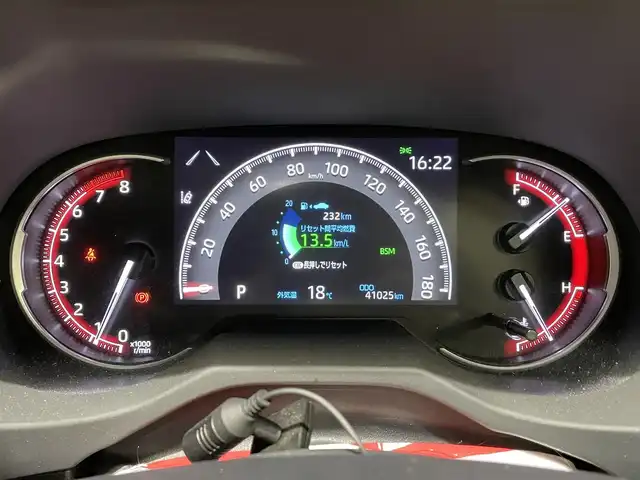 トヨタ ＲＡＶ４ アドベンチャー オフロードPKG 愛知県 2022(令4)年 4.1万km アティチュードブラックマイカ ＡＬＰＩＮＥ９インチナビ　/Bluetooth/ＣａｒＰｌａｙ/フルセグTV/SD/CD・DVD再生/FM/AM)/トヨタセーフティセンス　/　　-プリクラッシュセーフティ/　　-レーントレーニングアシスト/　　-レーダークルーズコントロール/　　-オートマチックハイビーム/　　-ロードサインアシスト/ドライブレコーダー　/ビルトインＥＴＣ　/ＬＥＤヘッドライト　/バックカメラ　/クリアランスソナー/ブラインドスポットモニター/パワーシート　/ルーフレール/純正フロアマット　/フォグランプ/プッシュスタート/　　-スマートキー