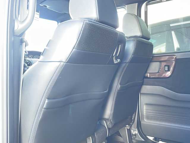 ホンダ Ｎ ＢＯＸ カスタム G L ターボ ホンダセンシング 長野県 2017(平29)年 4.4万km プレミアムホワイトパールⅡ 禁煙車/ターボ過給機/純正8インチナビ【VXU-185NBi】/(FM/AM/Bluetooth/フルセグTV/CD/DVD)/ホンダセンシング/・衝突被害軽減システム/・レーンキープアシスト/・標識認識機能/・クルーズコントロール/前方ドライブレコーダー【COMTEC　HDR-352GH】/両側電動スライドドア/バックカメラ/ETC/パドルシフト/純正アルミホイール/後方コーナーセンサー/LEDヘッドライト/ハーフレザーシート/ドアバイザー/フォグランプ/オートライト/プッシュスタート/スマートキー/パワーステアリング/パワーウインドウ