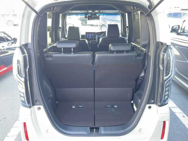 ホンダ Ｎ ＢＯＸ カスタム G L ターボ ホンダセンシング 長野県 2017(平29)年 4.4万km プレミアムホワイトパールⅡ 禁煙車/ターボ過給機/純正8インチナビ【VXU-185NBi】/(FM/AM/Bluetooth/フルセグTV/CD/DVD)/ホンダセンシング/・衝突被害軽減システム/・レーンキープアシスト/・標識認識機能/・クルーズコントロール/前方ドライブレコーダー【COMTEC　HDR-352GH】/両側電動スライドドア/バックカメラ/ETC/パドルシフト/純正アルミホイール/後方コーナーセンサー/LEDヘッドライト/ハーフレザーシート/ドアバイザー/フォグランプ/オートライト/プッシュスタート/スマートキー/パワーステアリング/パワーウインドウ