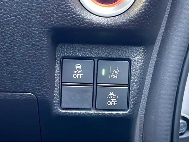 ホンダ Ｎ ＢＯＸ カスタム G L ターボ ホンダセンシング 長野県 2017(平29)年 4.4万km プレミアムホワイトパールⅡ 禁煙車/ターボ過給機/純正8インチナビ【VXU-185NBi】/(FM/AM/Bluetooth/フルセグTV/CD/DVD)/ホンダセンシング/・衝突被害軽減システム/・レーンキープアシスト/・標識認識機能/・クルーズコントロール/前方ドライブレコーダー【COMTEC　HDR-352GH】/両側電動スライドドア/バックカメラ/ETC/パドルシフト/純正アルミホイール/後方コーナーセンサー/LEDヘッドライト/ハーフレザーシート/ドアバイザー/フォグランプ/オートライト/プッシュスタート/スマートキー/パワーステアリング/パワーウインドウ