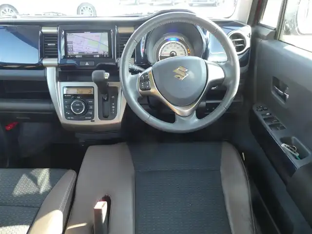 スズキ ハスラー Jスタイル Ⅲ 千葉県 2018(平30)年 2.4万km フェニックスレッドパール/スチールシルバー2トーン スズキセーフティサポート/アイドリングストップ/社外メモリーナビ/地デジTV/【DVD/CD再生機能　Bluetooth接続】/全方位モニター/ドライブレコーダー（前後撮影）/ハーフレザーシート/前席シートヒーター/革巻きステアリング/HIDヘッドライト/フォグライト/ウインカーミラー/純正15インチアルミホイル/スマートキー