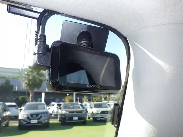 スズキ ハスラー Jスタイル Ⅲ 千葉県 2018(平30)年 2.4万km フェニックスレッドパール/スチールシルバー2トーン スズキセーフティサポート/アイドリングストップ/社外メモリーナビ/地デジTV/【DVD/CD再生機能　Bluetooth接続】/全方位モニター/ドライブレコーダー（前後撮影）/ハーフレザーシート/前席シートヒーター/革巻きステアリング/HIDヘッドライト/フォグライト/ウインカーミラー/純正15インチアルミホイル/スマートキー