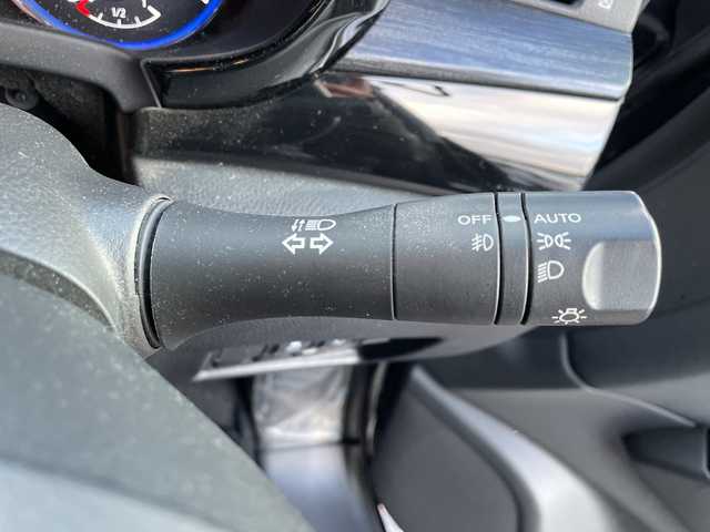 日産 エルグランド 250ハイウェイスター プレミアム 新潟県 2020(令2)年 5.5万km 黒 純正ナビ/(Bluetooth/AM/FM/CD/DVD)/フルセグTV/フリップダウンモニター/オットマン/黒革シート/両側パワースライドドア/レーダークルーズコントロール/アラウンドビューモニター/バックカメラ/フリップダウンモニター/純正18インチアルミホイール付サマータイヤ/シートヒーター(前席)/パワーシート(前席)/ETC/ステアリングスイッチ/プッシュスタート/カラーコード(GAT)