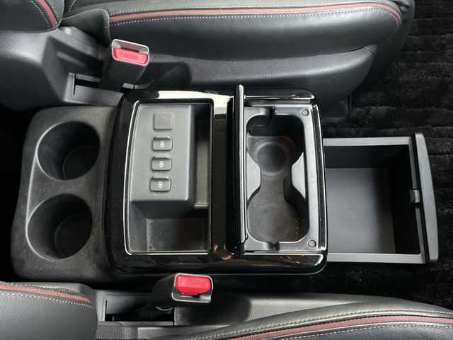 日産 エルグランド 250ハイウェイスター プレミアム 新潟県 2020(令2)年 5.5万km 黒 純正ナビ/(Bluetooth/AM/FM/CD/DVD)/フルセグTV/フリップダウンモニター/オットマン/黒革シート/両側パワースライドドア/レーダークルーズコントロール/アラウンドビューモニター/バックカメラ/フリップダウンモニター/純正18インチアルミホイール付サマータイヤ/シートヒーター(前席)/パワーシート(前席)/ETC/ステアリングスイッチ/プッシュスタート/カラーコード(GAT)