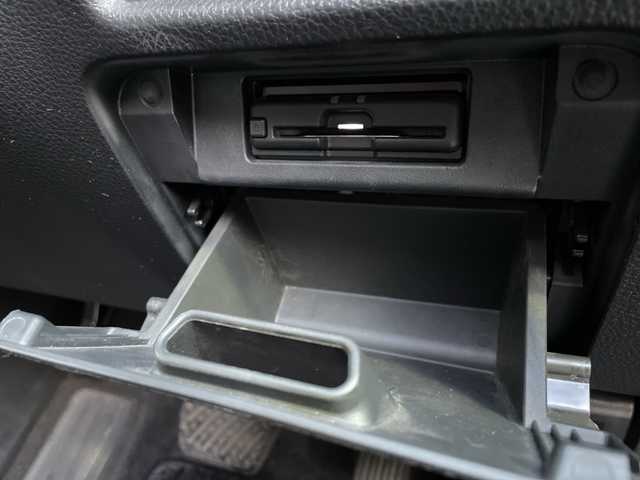 日産 エルグランド 250ハイウェイスター プレミアム 新潟県 2020(令2)年 5.5万km 黒 純正ナビ/(Bluetooth/AM/FM/CD/DVD)/フルセグTV/フリップダウンモニター/オットマン/黒革シート/両側パワースライドドア/レーダークルーズコントロール/アラウンドビューモニター/バックカメラ/フリップダウンモニター/純正18インチアルミホイール付サマータイヤ/シートヒーター(前席)/パワーシート(前席)/ETC/ステアリングスイッチ/プッシュスタート/カラーコード(GAT)