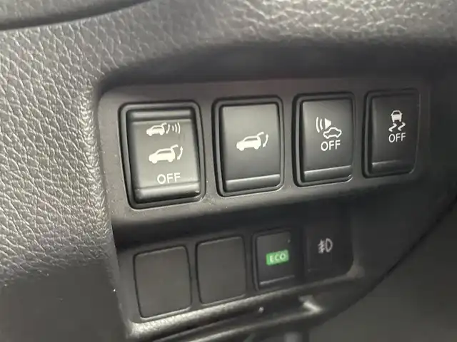 日産 エクストレイル ハイブリッド 20X エマージェンシーブレーキ 山形県 2016(平28)年 7.9万km ダイヤモンドブラック ４WD/衝突被害軽減システム/純正SDナビ/　　【CD　DVD　BT　フルセグ　USB　AUX】/アラウンドビューモニター/電動リアゲート/クルーズコントロール/LEDオートライト/シートヒーター/純正17インチアルミホイール/コーナーセンサー/アイドリングストップ/ステアリングスイッチ/電動格納ウィンカーミラー/フォグランプ/スマートキー×２/ETC