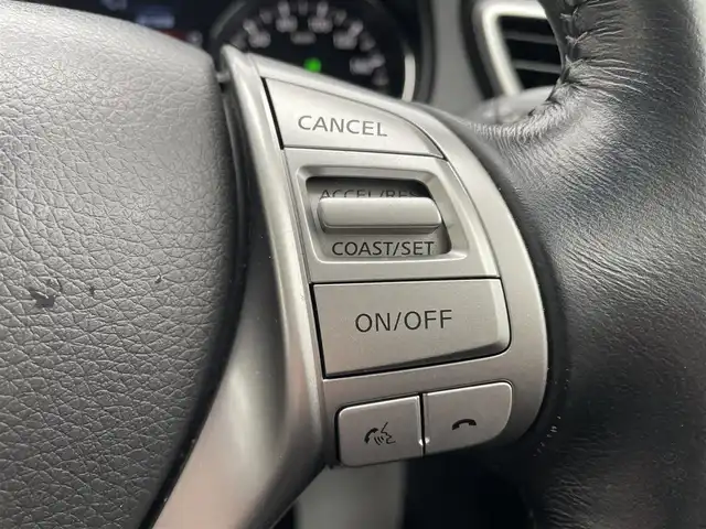 日産 エクストレイル ハイブリッド 20X エマージェンシーブレーキ 山形県 2016(平28)年 7.9万km ダイヤモンドブラック ４WD/衝突被害軽減システム/純正SDナビ/　　【CD　DVD　BT　フルセグ　USB　AUX】/アラウンドビューモニター/電動リアゲート/クルーズコントロール/LEDオートライト/シートヒーター/純正17インチアルミホイール/コーナーセンサー/アイドリングストップ/ステアリングスイッチ/電動格納ウィンカーミラー/フォグランプ/スマートキー×２/ETC