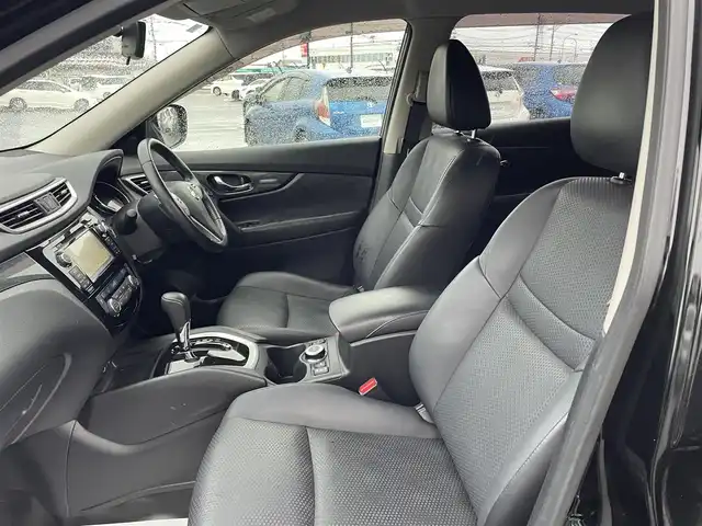 日産 エクストレイル ハイブリッド 20X エマージェンシーブレーキ 山形県 2016(平28)年 7.9万km ダイヤモンドブラック ４WD/衝突被害軽減システム/純正SDナビ/　　【CD　DVD　BT　フルセグ　USB　AUX】/アラウンドビューモニター/電動リアゲート/クルーズコントロール/LEDオートライト/シートヒーター/純正17インチアルミホイール/コーナーセンサー/アイドリングストップ/ステアリングスイッチ/電動格納ウィンカーミラー/フォグランプ/スマートキー×２/ETC