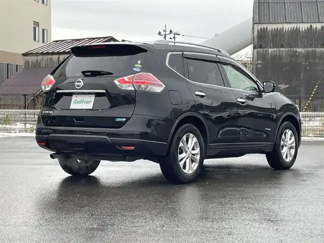日産 エクストレイル ハイブリッド 20X エマージェンシーブレーキ 山形県 2016(平28)年 7.9万km ダイヤモンドブラック ４WD/衝突被害軽減システム/純正SDナビ/　　【CD　DVD　BT　フルセグ　USB　AUX】/アラウンドビューモニター/電動リアゲート/クルーズコントロール/LEDオートライト/シートヒーター/純正17インチアルミホイール/コーナーセンサー/アイドリングストップ/ステアリングスイッチ/電動格納ウィンカーミラー/フォグランプ/スマートキー×２/ETC