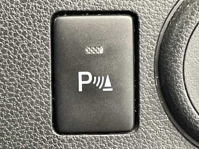 ダイハツ ミラ イース L SAⅢ 群馬県 2018(平30)年 2.1万km ブライトシルバーメタリック 衝突軽減システム　前後コーナーセンサー　横滑り防止装置　アイドリングストップ　ヘッドライトレベライザー　リモコンキー　マニュアルエアコン　パワーウィンドウ　オーディオレス車　純正フロアマット　