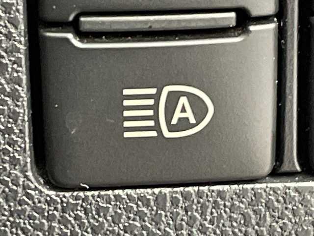 ダイハツ ミラ イース L SAⅢ 群馬県 2018(平30)年 2.1万km ブライトシルバーメタリック 衝突軽減システム　前後コーナーセンサー　横滑り防止装置　アイドリングストップ　ヘッドライトレベライザー　リモコンキー　マニュアルエアコン　パワーウィンドウ　オーディオレス車　純正フロアマット　