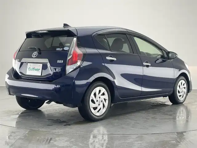 トヨタ アクア S スタイルブラック 愛知県 2016(平28)年 5.8万km ダークブルーマイカ 純正９型ナビ　シートヒーター　バックカメラ　禁煙車　フルセグＴＶ　Ｂｌｕｅｔｏｏｔｈ　ＥＴＣ　プッシュスタート　セーフティセンス　衝突軽減　車線逸脱　オートハイビーム　オートライト　純正フロアマット