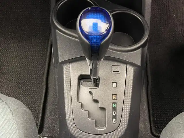 トヨタ アクア S スタイルブラック 愛知県 2016(平28)年 5.8万km ダークブルーマイカ 純正９型ナビ　シートヒーター　バックカメラ　禁煙車　フルセグＴＶ　Ｂｌｕｅｔｏｏｔｈ　ＥＴＣ　プッシュスタート　セーフティセンス　衝突軽減　車線逸脱　オートハイビーム　オートライト　純正フロアマット