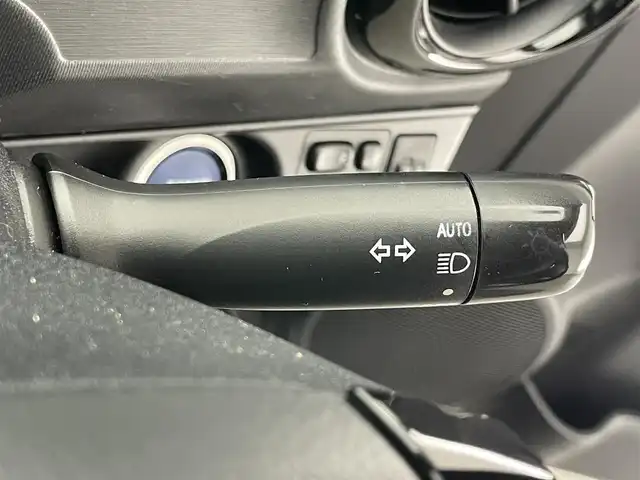 トヨタ アクア S スタイルブラック 愛知県 2016(平28)年 5.8万km ダークブルーマイカ 純正９型ナビ　シートヒーター　バックカメラ　禁煙車　フルセグＴＶ　Ｂｌｕｅｔｏｏｔｈ　ＥＴＣ　プッシュスタート　セーフティセンス　衝突軽減　車線逸脱　オートハイビーム　オートライト　純正フロアマット