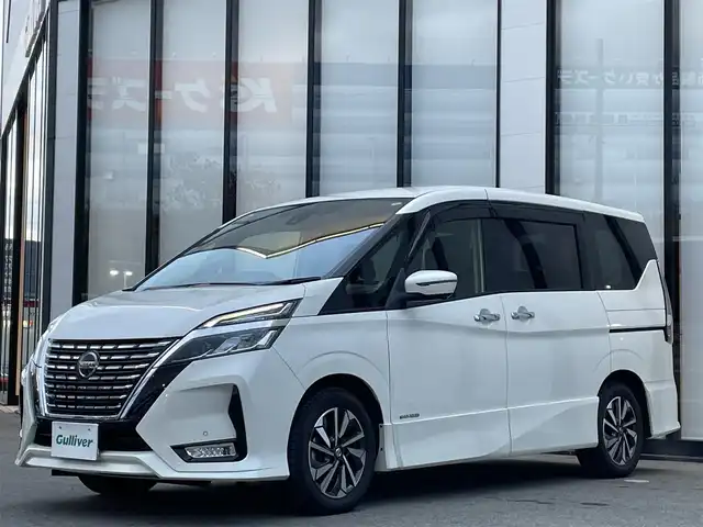 日産 セレナ ハイウェイスター V 大阪府 2021(令3)年 5.1万km ブリリアントホワイトパール 純正１０インチナビ　後席モニター　アラウンドビューモニター　プロパイロット　デジタルインナーミラー　両側パワースライドドア　ＢＳＭ　ドライブレコーダー　純正アルミホイール　８人乗り　ＥＴＣ　ＬＥＤ