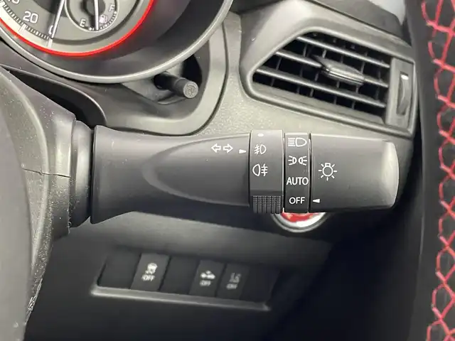 スズキ スイフト スポーツ 埼玉県 2020(令2)年 1.4万km プレミアムシルバーメタリック ケンウッド8インチSDナビ/フルセグTV/CD/DVD/SD/バックカメラ/ETC/プッシュスタート/エマージェンシーブレーキ/LEDヘッドライト/スズキセーフティ・デュアルセンサーサポート/フォグランプ/リアフォグ/クルーズコントロール/D席シートヒーター/ドライブレコーダー前後/純正フューエルリッドカバー