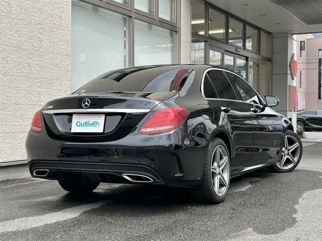 メルセデス・ベンツ Ｃ２００ アバンギャルド AMGライン 大阪府 2015(平27)年 7万km オブシディアンブラック 純正8インチHDDナビ/（フルセグTV/BT/MSV）/バックカメラ/クルーズコントロール/パドルシフト/レーンキープアシスト/ブラインドスポットモニター/前後コーナーセンサー/赤レザーシート/前席シートヒーター/前席パワーシート/メモリシート/純正18インチAW/ETC/保証書/取扱説明書/スペアキー　有