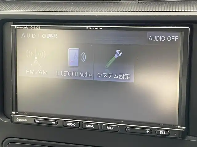 トヨタ アクア L 愛知県 2019(令1)年 3.7万km スーパーホワイトⅡ 社外ＳＤメモリナビ　ラジオ　Ｂｌｕｅｔｏｏｔｈ　バックカメラ　キーレス　ＥＴＣ　社外ドライブレコーダー　電動格納ミラー　社外フロアマット　ドアバイザー　オートエアコン　ヘッドライトレベライザー　禁煙車