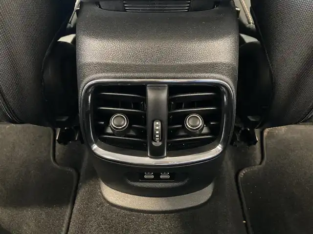 ＭＩＮＩ ミニ クラブマン クーパーD 熊本県 2019(令1)年 6.6万km ミッドナイト・ブラック・メタリック ・スマートキー/・プッシュスタート/・インテリジェントセーフティ/・クルーズコントロール(追従式)/・純正HDDナビ/　【Bluetooth・USB・MSV】/・バックカメラ/・ETC/・ドライブレコーダー(前後録画)/・LEDヘッドランプ/・LEDフォグランプ/・純正マット